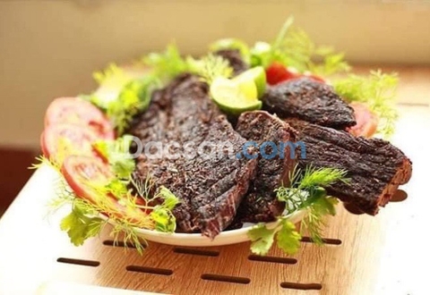 Lưu ý khi mua thịt trâu gác bếp