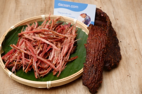 Có nên mua thịt trâu gác bếp online?