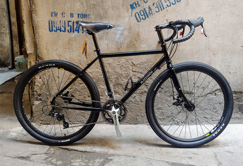 Gravel bike BlackSnow
