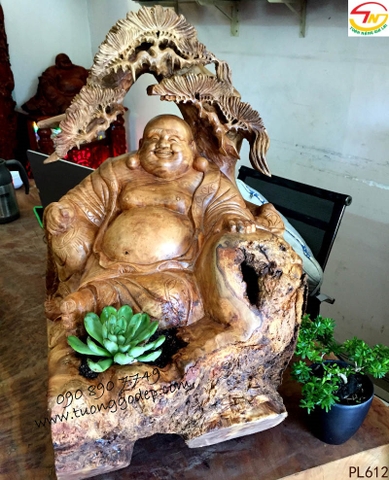 Phật Di Lặc ngồi gốc tùng, gỗ nu xá xị (PL612)