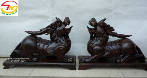 Tỳ Hưu phong thuỷ (Gỗ Muồng, dài 50cm - THM50)