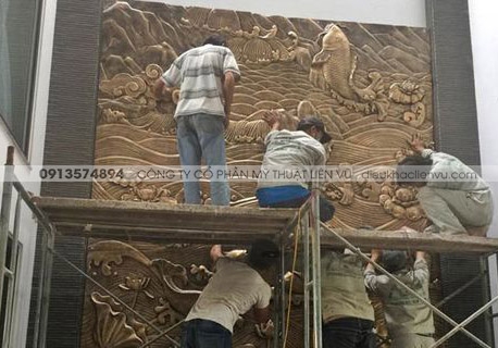 Phù điêu Cá chép vượt vũ môn hóa rồng