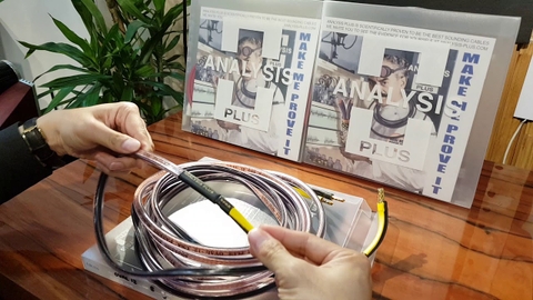 Dây loa Analysis Plus Oval 12 có những ưu điểm gì đáng kể?