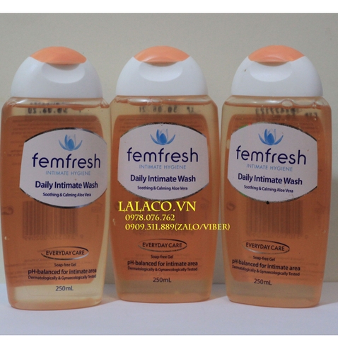 Dung dịch vệ sinh phụ nữ Femfresh Daily Intimate Wash 250ml