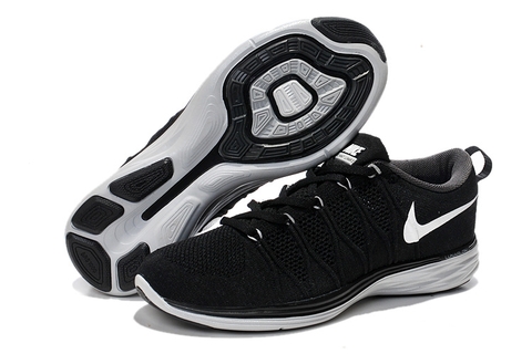 Giày Nike Luna nam màu đen