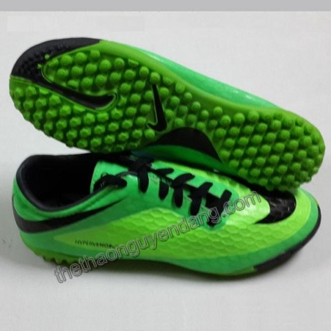 Giày đá bóng Nike Hypervenom