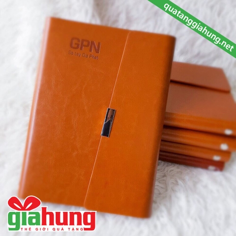 Sổ còng nắp gắn nam châm