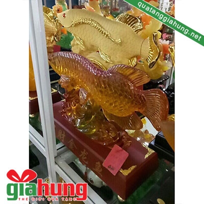 Tượng cá chép bằng lưu ly 006