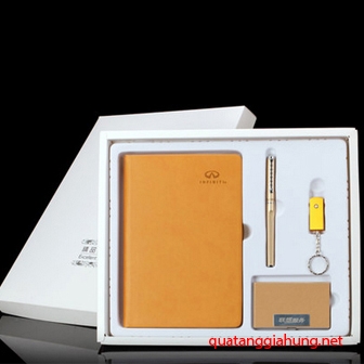 Bộ quà tặng Giftset 4 sản phẩm : Sổ bìa da + Bút Ký + Hộp đựng Namecard + USB