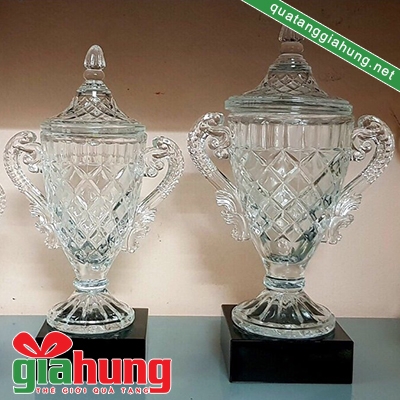 Cúp pha lê vô địch