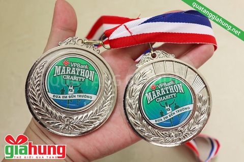 Huy chương giải chạy MARATHON CHARITY - cùng em đến trường của VP Bank