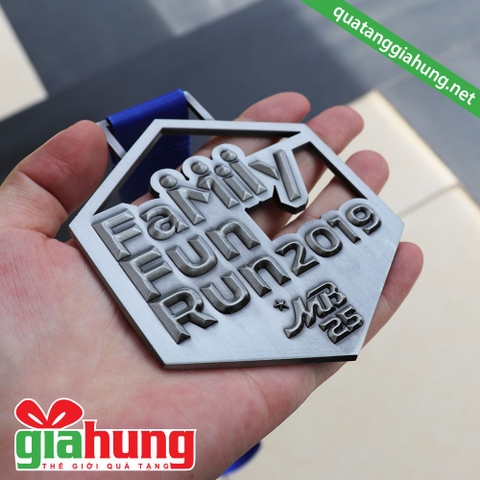 Huy chương giải chạy FAMILY FUN RUN 2019 - MB BANK