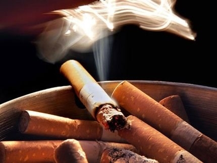 Trực quan về lá phổi đen kịt của người hút thuốc lá