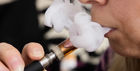 Cách vệ sinh một điếu vape đúng cách nhất