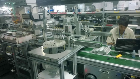 Dây chuyền lắp ráp tai nghe điện thoại smartphone