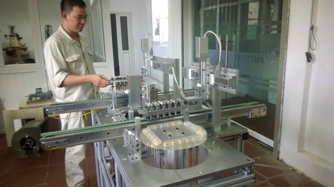 Dây chuyền lắp ráp tai nghe điện thoại smartphone