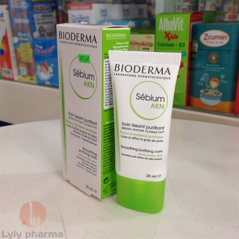 Bioderma Sebium AKN Fluide - Kem làm sạch mụn, làm mịn da