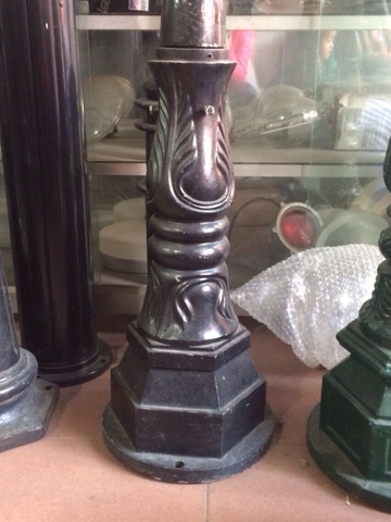 Cột 60 cm lá dừa nhôm