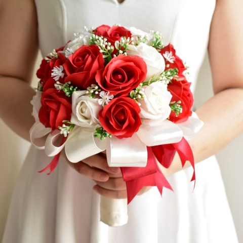 Cách bó hoa cưới cầm tay xinh đẹp cho ngày trọng đại