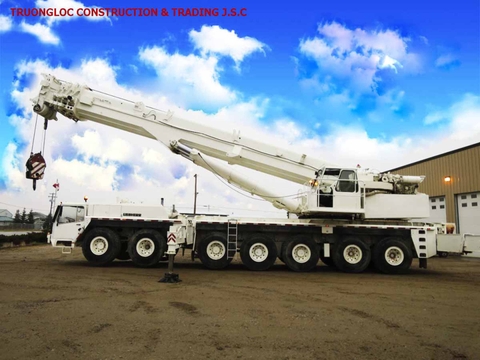 Liebherr 300 tonne crane