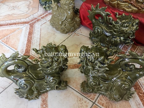 Nghê sứ - men xanh ngọc - cao 25 cm - dài 35 cm