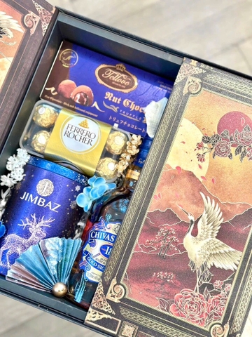 Set Quà Tết Hộp Xanh Chivas 18 MS70