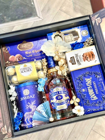Set Quà Tết Hộp Xanh Chivas 18 MS70