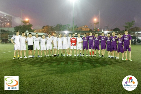 Giao hữu bóng đá giữa Dr. Binh Tele_Clinic và BV Nam học & Hiếm muộn HN