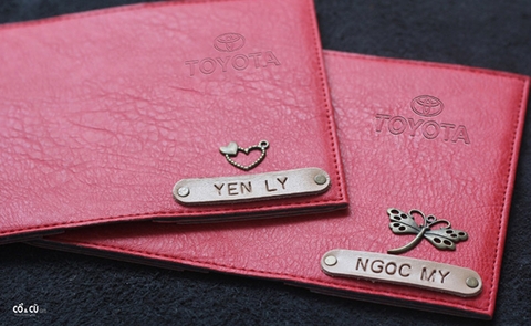 Ví Đựng Passport Cover Dập Nhiệt Logo Cho Công Ty Số Lượng Lớn