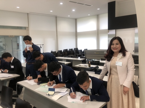 CÁC KỸ SƯ THÚ Y CÔNG TY CỔ PHẦN DA GIẦY VIỆT NAM ĐÃ NHẬP CẢNH VÀ THAM GIA ĐÀO TẠO TẠI CÔNG TY TIẾP NHẬN NHẬT BẢN