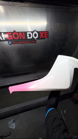 Sơn Dàn Áo Vision Màu Ombre Trắng Hồng: Xu Hướng Độc Đáo Và Thời Thượng