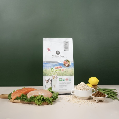 Thức Ăn Natural Core Giàu Đạm Cho Mèo 95% 1Kg