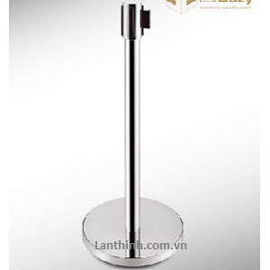 Retractable and stanchion post 2442111