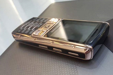 Điện thoại Samsung Ego mạ vàng 14K