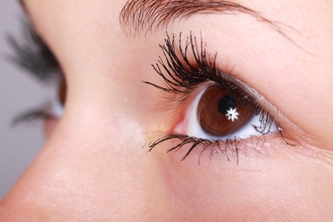 Cách dưỡng da vùng mắt hiệu quả mà đơn giản nhất