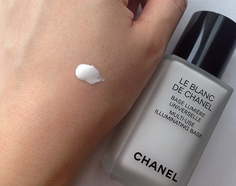 Kem lót Le Blanc De Chanel