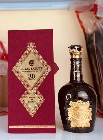 Rượu Chivas 38 Giá Bao nhiêu