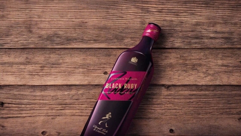 Johnnie Walker Black Rubi được phát hành