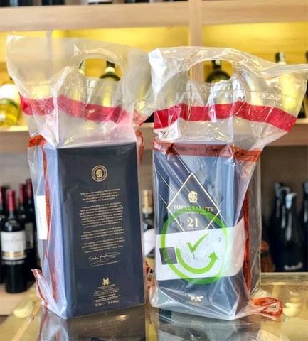 RƯỢU ROYAL SALUTE 21 1 LÍT GIÁ BAO NHIÊU?