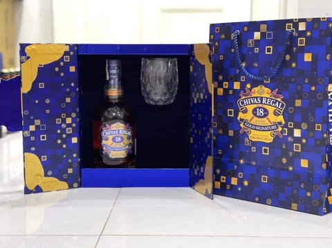 RƯỢU CHIVAS 18 NĂM - HỘP QUÀ TẾT 2024