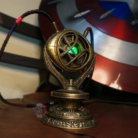 Mô hình dây chuyền Dr Strange Eye Of Agamotto tỉ lệ 1:1 kim loại LED