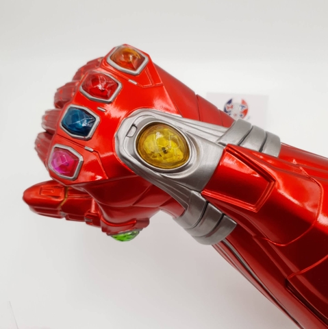 Mô hình Găng Tay Nano Iron Man tỉ lệ 1:1 Ver 2 - Nano Gauntlet Endgame