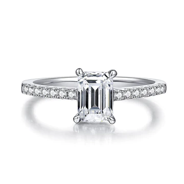 NHẪN ĐÍNH HÔN EMERALD CUT HALO VÀNG TRẮNG 18K