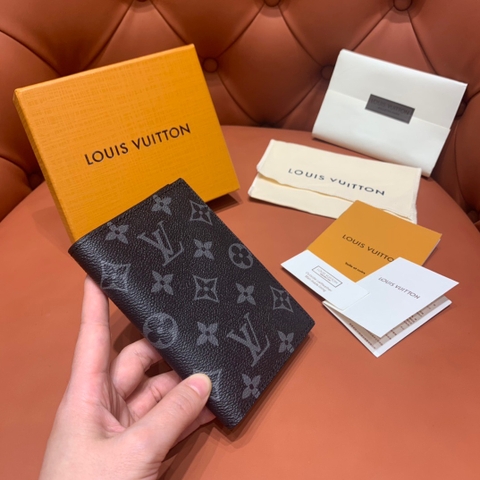 VÍ LOUIS VUITTON MONOGRAM WALLET