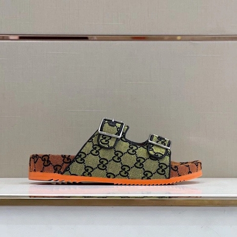 DÉP GUCCI GG CANVAS MAN SLIPPER