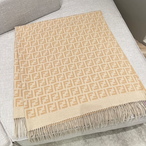 KHĂN FENDI Double F travel blanket scarf