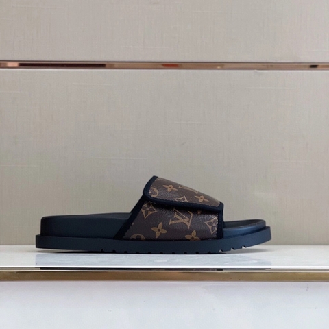 DÉP LOUIS VUITTON MONOGRAM NBA UNISEX SLIPPER