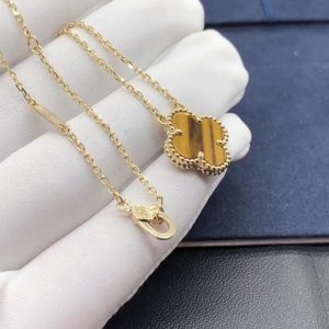 Vòng cổ Van Cleef & Arpels Vintage Alhambra Tiger eyes mắt hổ vàng vàng 18K