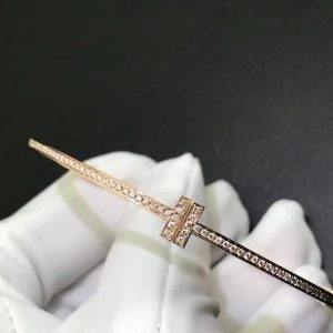 Vòng tay Tiffany & Co T Diamond kim cương vàng hồng 18K