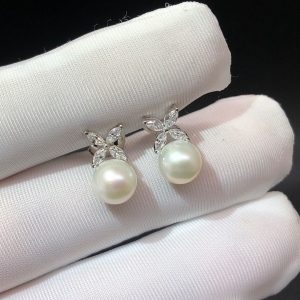 Bông tai Tiffany & Co Victoria kim cương ngọc trai bạch kim